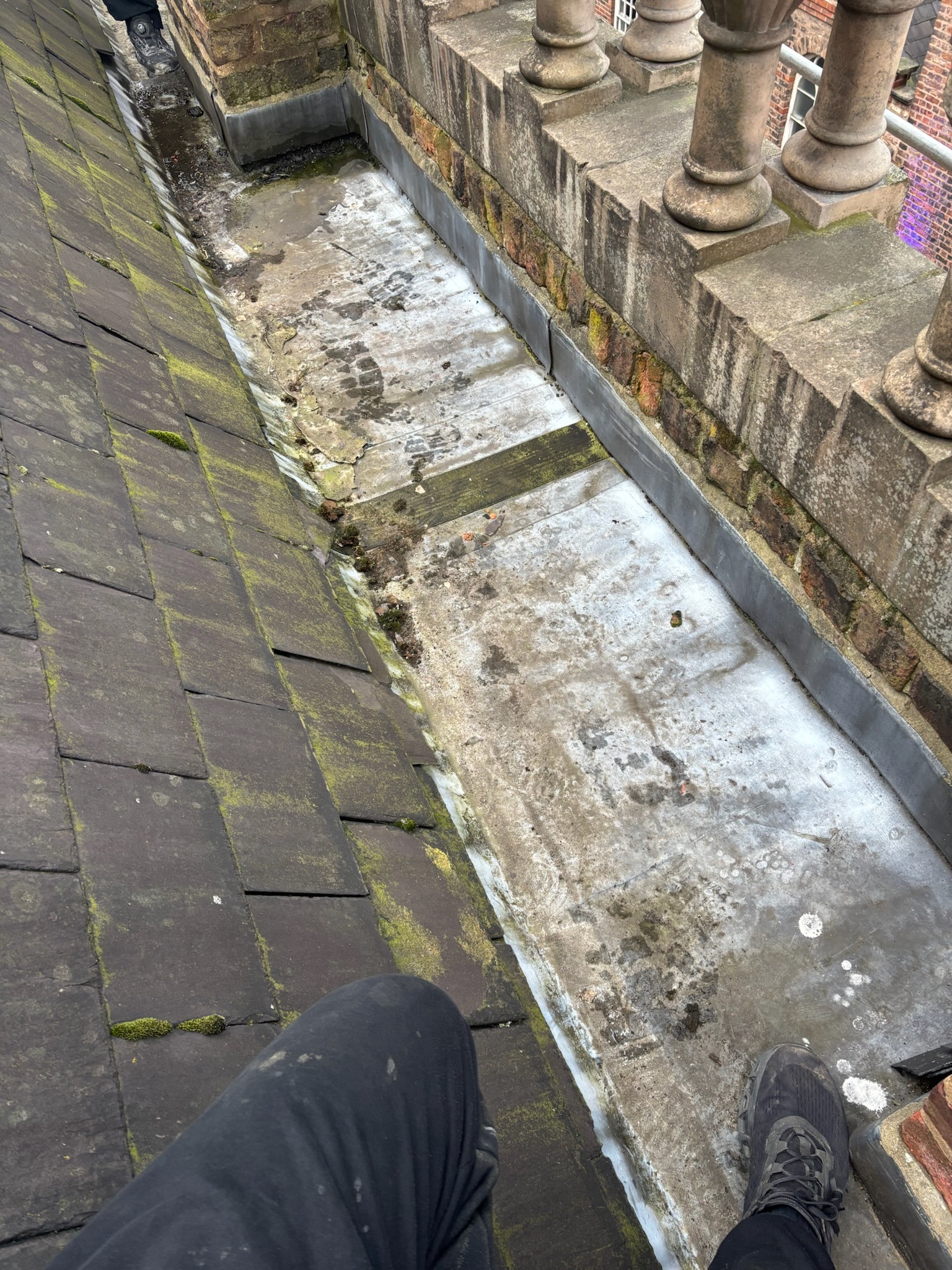 BS6915 leadwork surveys