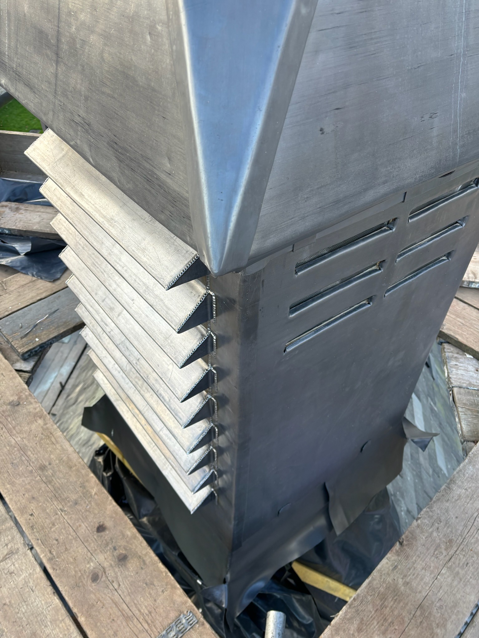 BS6915 leadwork surveys